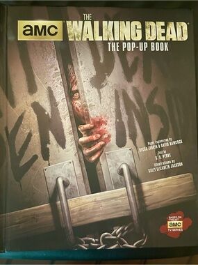 AMC The Walking Dead The Pop-Up Book - Dark Horror Cover